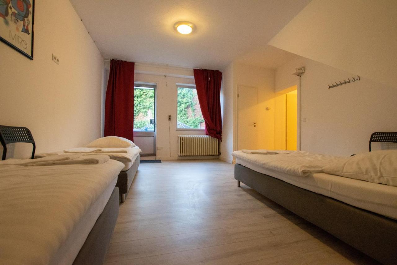 Spacious House Düsseldorf Extérieur photo